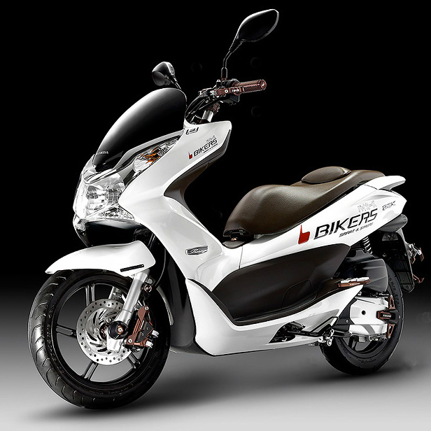 アルミグリップ タイプ2 レッド PCX (H78-R) BIKERS（バイカーズ