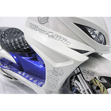 受注生産品】マジェスティ125用 ソリッドバイザーカウル タイプG(塗装無し): バイク┃ カスタムジャパンの仕入・通販カタログ